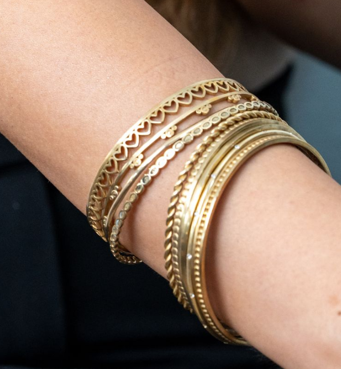DEVOTION HEART CROWN BANGLE