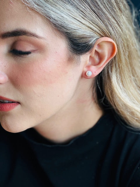 PEARL STUD EARRINGS