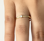 SMALL DIAMOND RING
